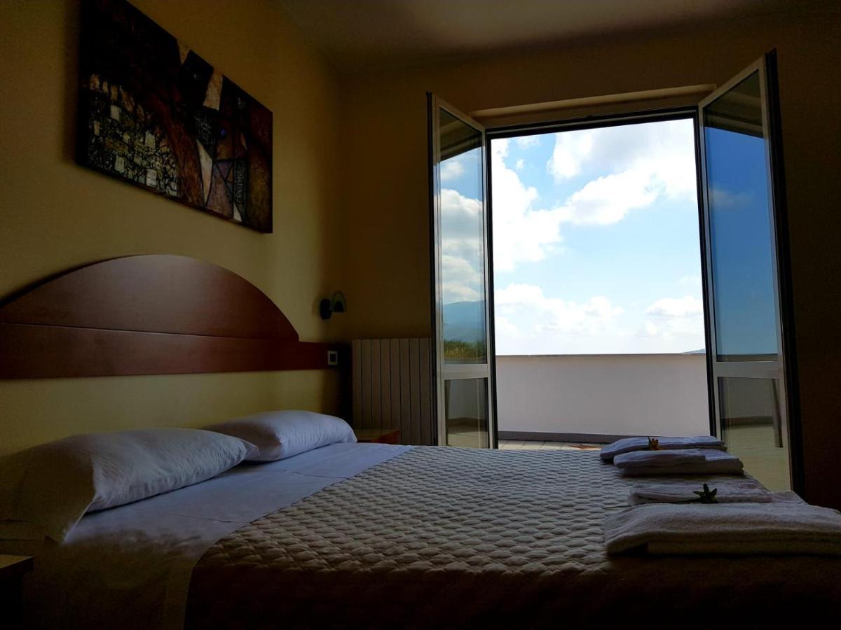 Hotel Panorama San Valentino in Abruzzo Citeriore Room photo